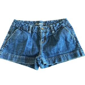 American Rag Blue Denim Pleated Jeans Shorts Juniors Size 7 Trouser Short